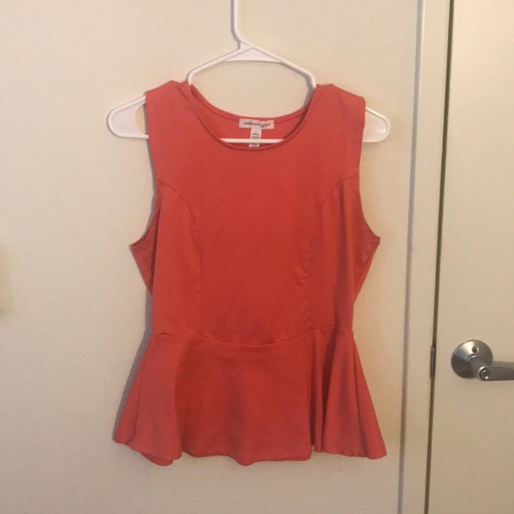 Top - Picture 2 of 2